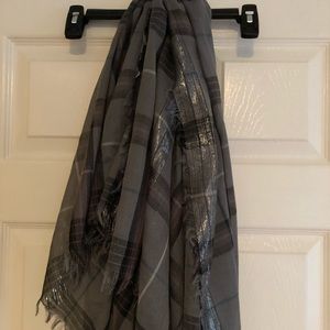 Grey scarf